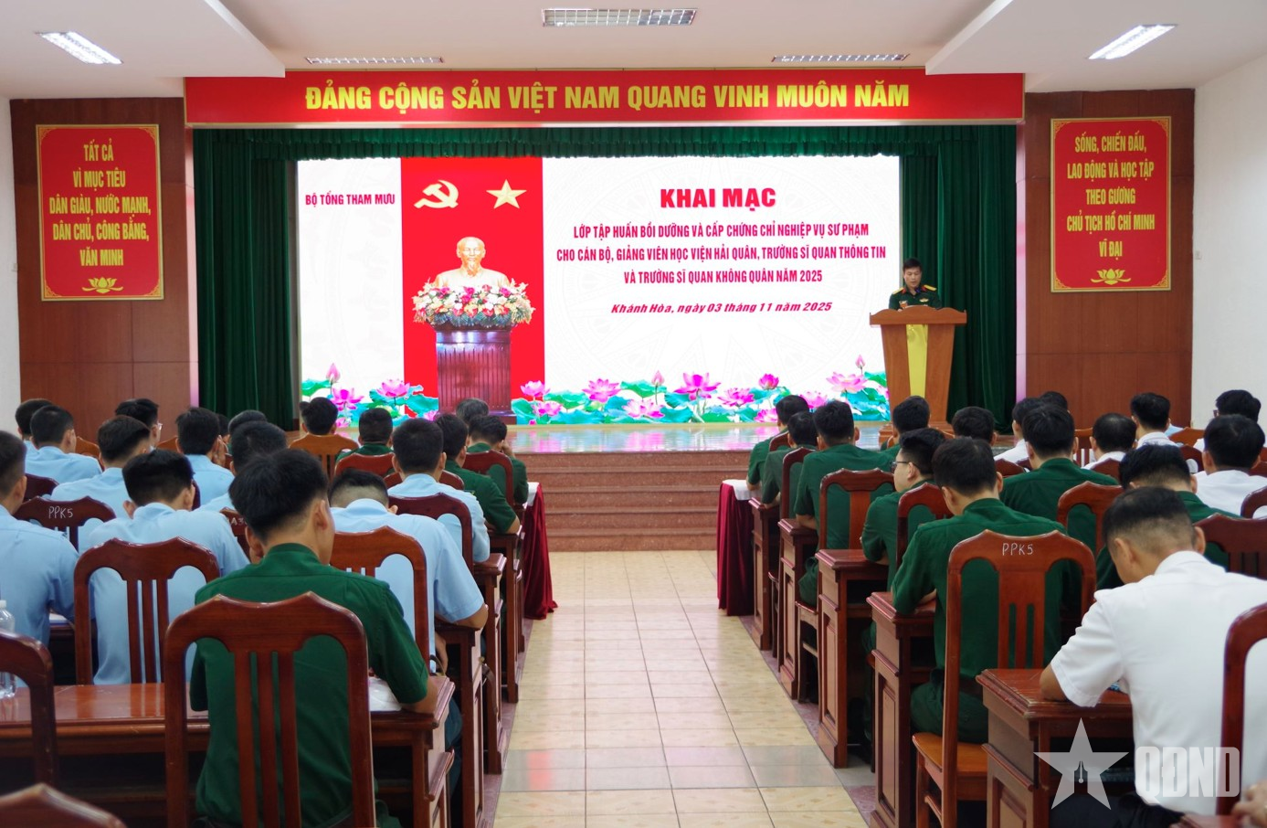 Khai mạc Lớp tập huấn bồi dưỡng và cấp chứng chỉ nghiệp vụ sư phạm cho giảng viên